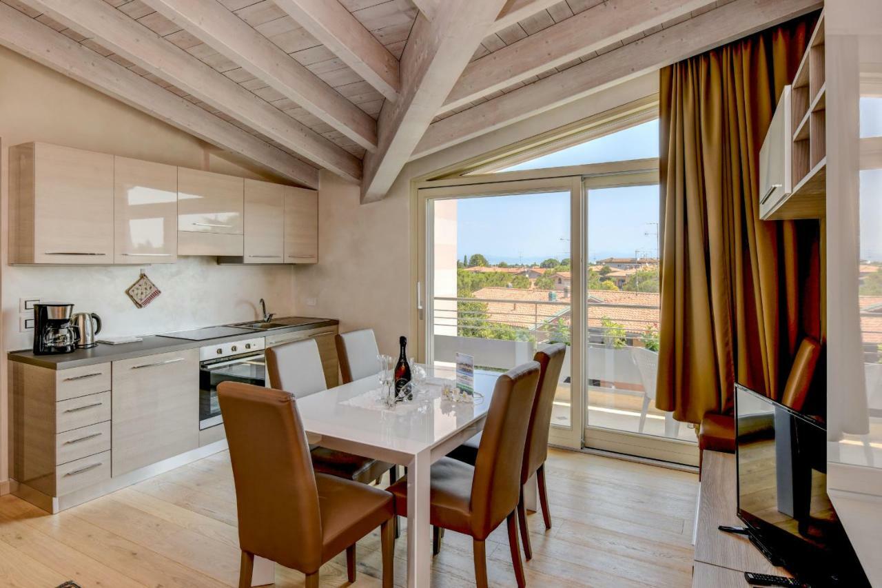 My Sirmione Lake Loft Ngoại thất bức ảnh