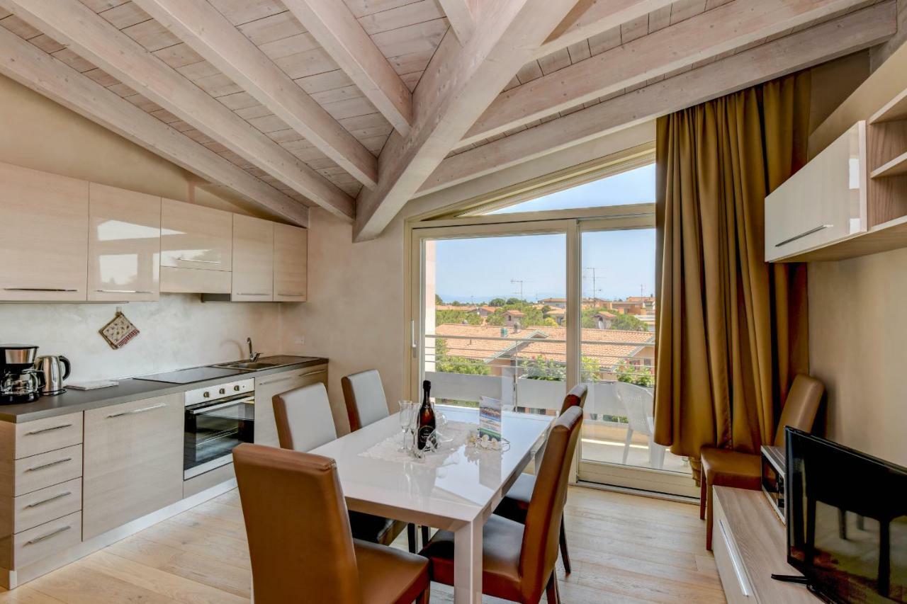 My Sirmione Lake Loft Ngoại thất bức ảnh