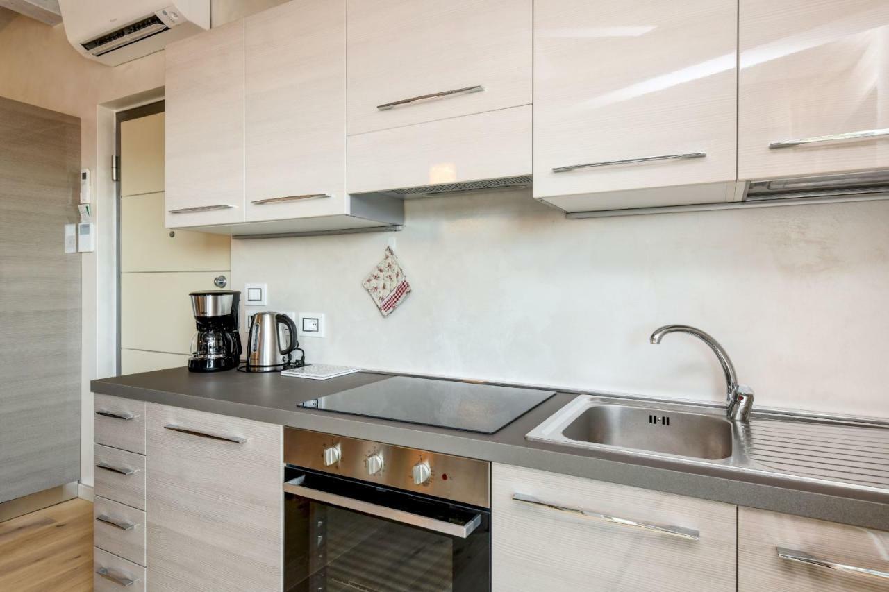 My Sirmione Lake Loft Ngoại thất bức ảnh